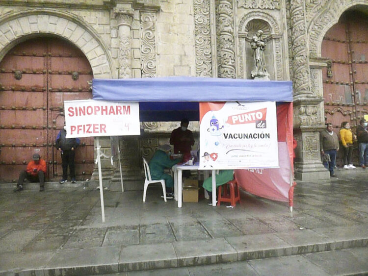 Barbijo opcional y demanda de dosis se desploma en La Paz