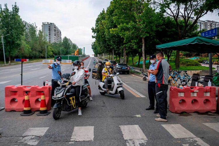 Millones de confinados en ciudad china por brote de COVID-19