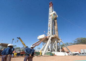 Prevén hallar 760 BCF de gas con 5 contratos