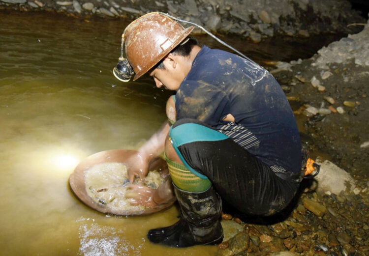 Minería trabaja en sustitución del mercurio
