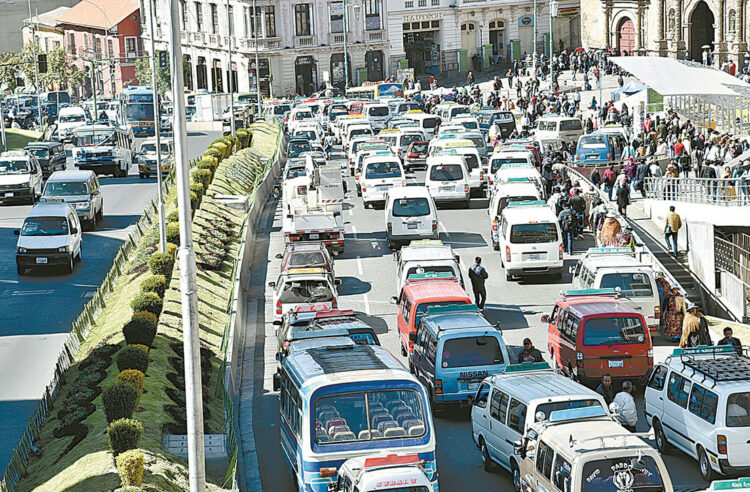 Bolivia, con nota ‘B’ y perspectiva estable en 2022