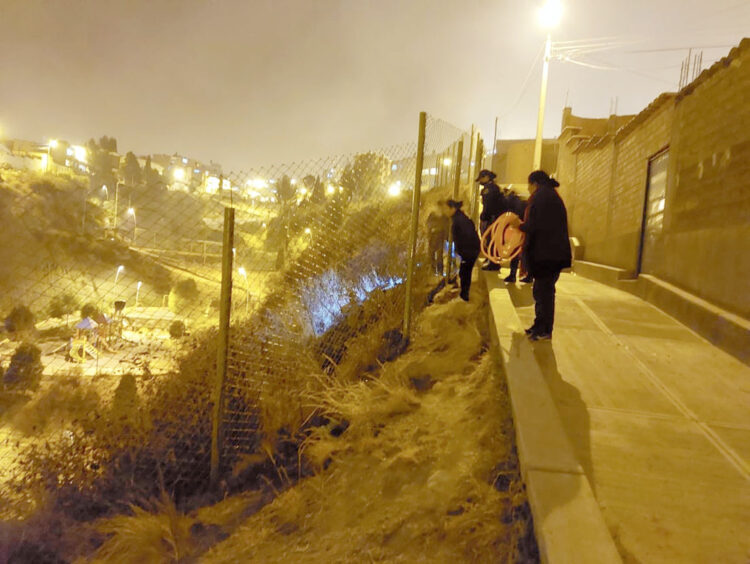 A pesar de la prohibición, hubo pirotecnia y fogatas en San Juan