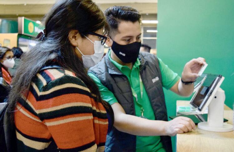 BNB impulsa la inclusión en feria del crédito