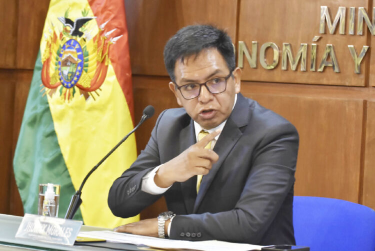 Se amplía un año más IVA y arancel 0 para bienes de capital