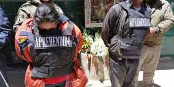 Los aprehendidos por la Policía. Foto: FELCC