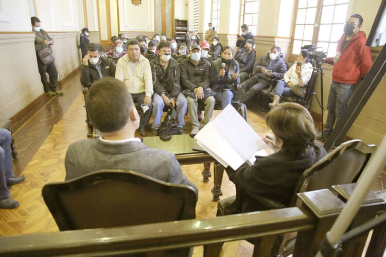 La Alcaldía adeuda Bs 50 MM al menos a 117 constructoras