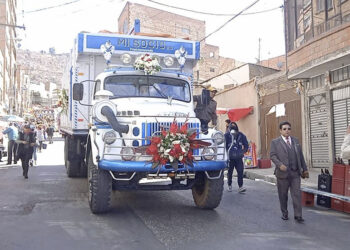 Mi Socio, un integrante más de la morenada Transporte Pesado