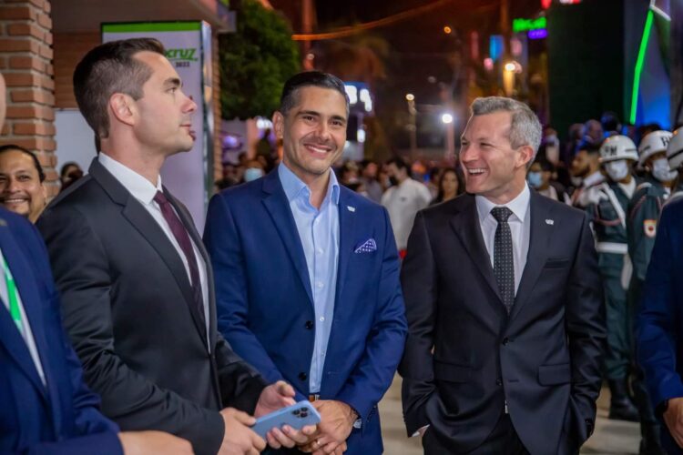 Empresarios en rueda de negocios en la Expocruz 2022. Foto: Expocruz