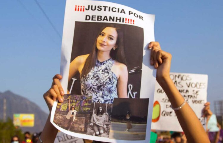 Presidente mexicano se reunió con padres de Debanhi, asesinada y violada