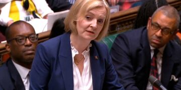 Liz Truss, debilitada en pleno congreso del Partido Conservador británico