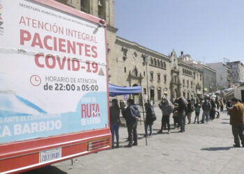 La demanda de pruebas de COVID-19 se dispara en La Paz y El Alto