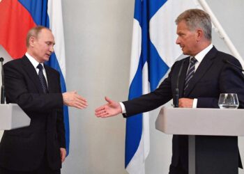 Putin afirma que el fin de la neutralidad finlandesa será ‘un error’