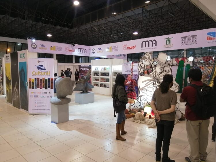 La FCBCB lleva una variada agenda cultural a la Feria del Libro de Cochabamba