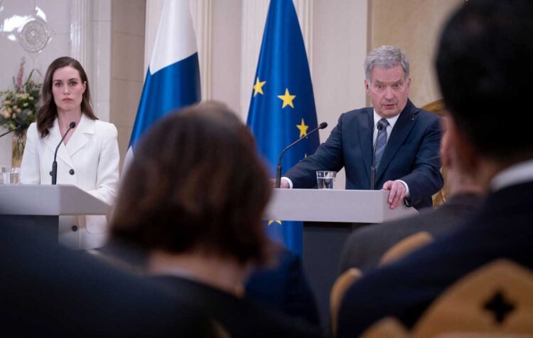Finlandia, a las puertas de una ‘histórica’ candidatura a la OTAN, Suecia debate