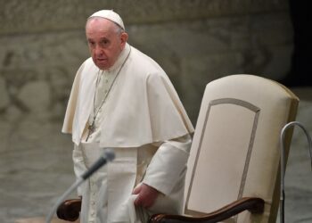 El Papa insta al mundo a evitar un desastre nuclear en Ucrania