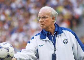 El legendario DT Zagallo es internado en Brasil por infección respiratoria