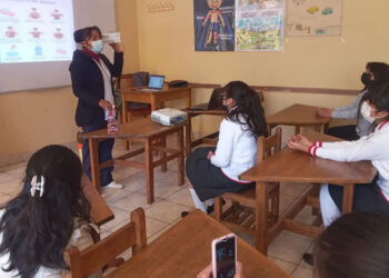 En un colegio de Oruro detectan 13 casos de COVID-19 y el Sedes pide mejorar control de la bioseguridad