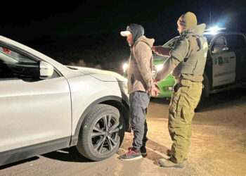 Detienen en la frontera chilena a una pareja con un vehículo robado y con destino a Bolivia