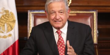 López Obrador Congreso de Perú