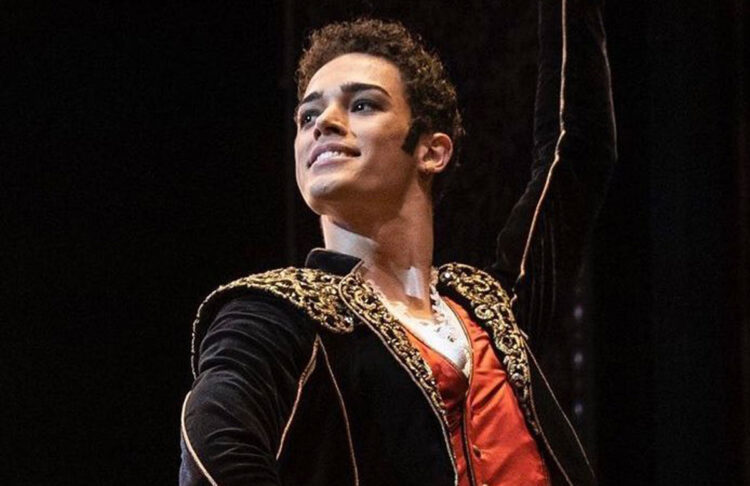 Bailarín brasileño renuncia al ballet del Teatro Bolshói de Rusia en solidaridad con Ucrania