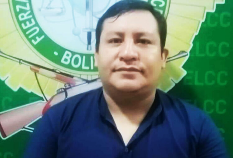 Dan detención domiciliaria y derecho a trabajar al juez acusado de liberar a violador