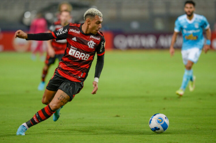 Flamengo venció 2-0 a peruano Sporting Cristal en debut en la Copa Libertadores-2022