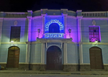 Teatro Municipal de Uyuni lleva el nombre de Luisa Molina