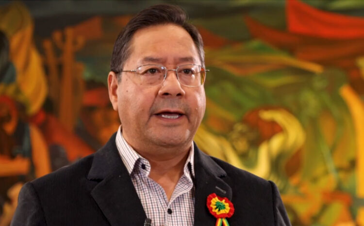 Arce envía mensaje a bolivianos en el exterior y dice que trabaja por una ‘Bolivia más justa’ para cuando vuelvan encuentren un país mejor