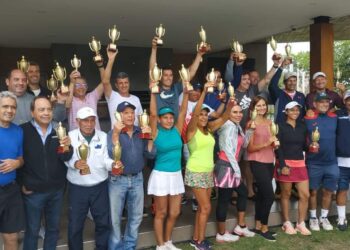 Bolivia cosecha 10 títulos en Sudamericano Senior de tenis