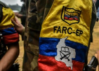 Derecha en Colombia rechaza planes de paz de Petro con grupos armados