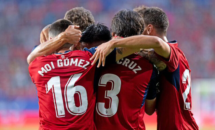 El Osasuna vence 2-1 al Sevilla en el partido que abrió la Liga española