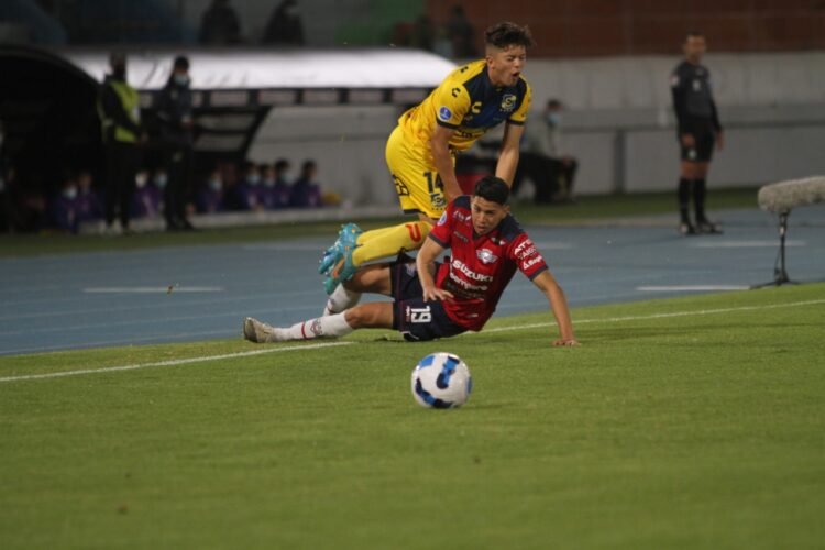 Wilstermann cae 0-2 ante Everton en la Copa Sudamericana