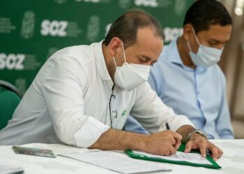 Camacho anuncia cumbre del censo para conocer número de habitantes y evitar ‘fraude de 2012’