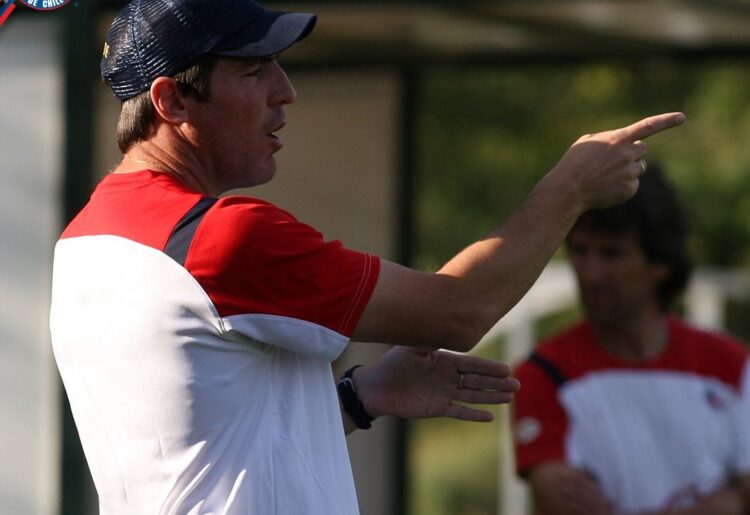 Eduardo Berizzo se hace cargo de una selección chilena sin Mundial y en reconstrucción