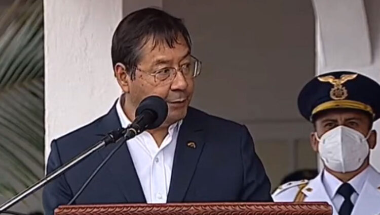 Arce llama a las FFAA a ‘hacer oídos sordos’ a quienes tocan las puertas de los cuarteles