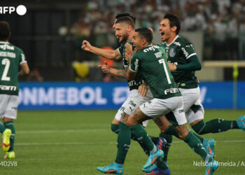 Palmeiras gana su primera Recopa Sudamericana al vencer 2-0 a Paranaense
