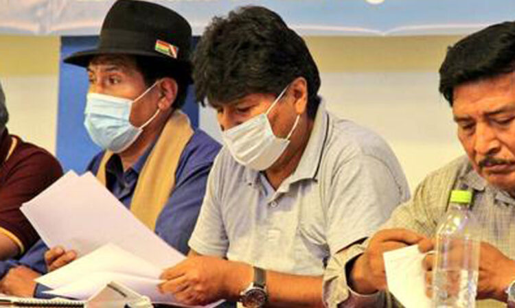 A nombre de los cocaleros, Morales pide al Gobierno más presupuesto para la lucha antidroga