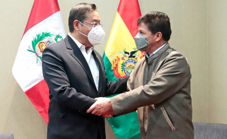 Arce y Castillo acuerdan conversaciones mensuales para impulsar cumplimiento de acuerdos
