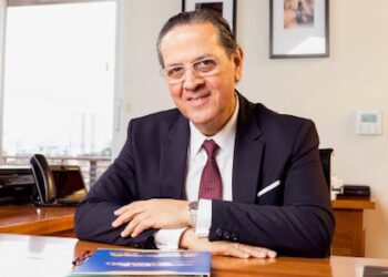 Carlos Gill recibe reconocimiento por su aporte en la relación empresarial Boliviano-Paraguaya