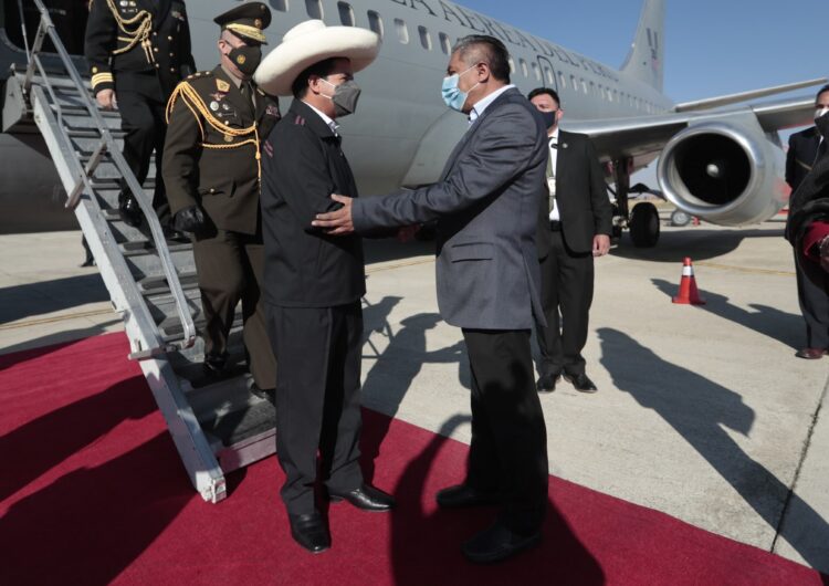 Bolivia y Perú buscan hacer más operativo Ilo y perfilan construir un rompe olas