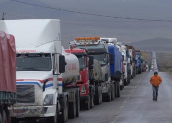 En Chile detectaron ‘cientos de pruebas falsificadas’ COVID-19 de choferes, ahora Inlasa hace pruebas