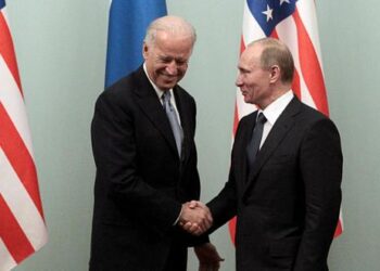 Conversaciones entre Putin, Biden y Macron ante el temor de EEUU de una invasión inminente de Ucrania