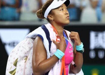 Naomi Osaka mantiene el ánimo pese a perder su título en Australia