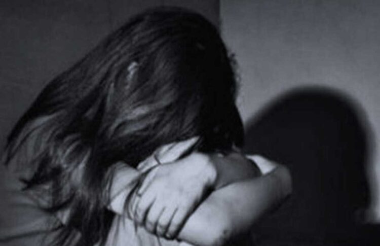 Once detenidos por violar en grupo a una mujer y pasearla por las calles en Nueva Delhi