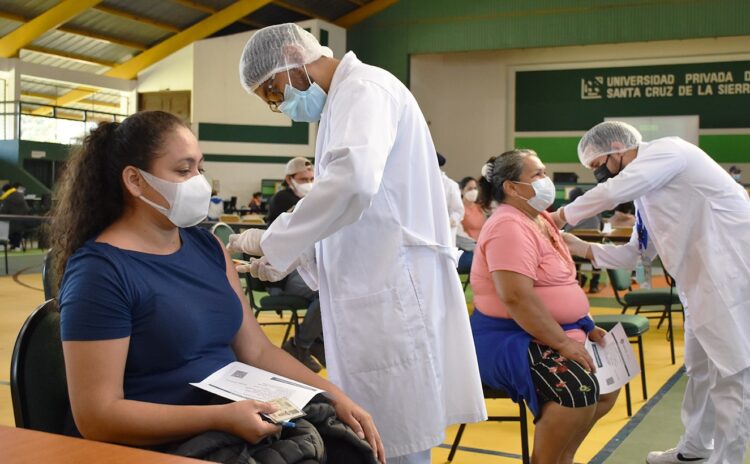 Los nuevos casos de COVID-19 bajan a 3.425 al cierre de enero
