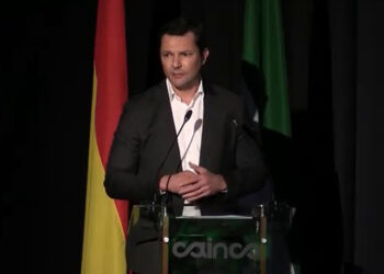 Cainco plantea reducir acción del Estado en la economía, Gobierno defiende éxito del modelo