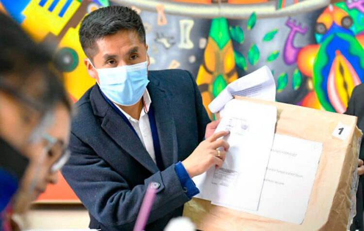 En primera jornada de revisión de requisitos inhabilitan a 20 candidatos a Defensor del Pueblo