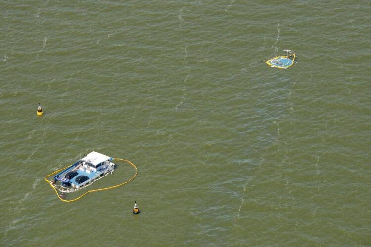 Más de 20 chinos desaparecidos tras naufragio de barco frente a Camboya