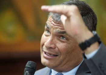 Expresidente de Ecuador Rafael Correa recibe refugio en Bélgica