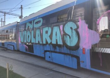 En otro ‘atentado’, un vagón de la Línea Verde del Tren Metropolitano es grafiteado